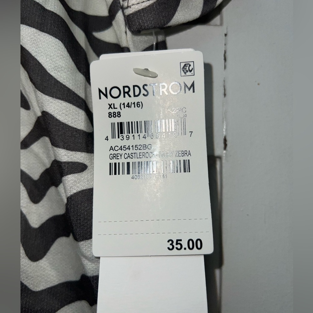 NWT Treasure&Bond grey castlerock-Ivory zebra girls size XL (14-16) sleepwear - Picture 2 of 3